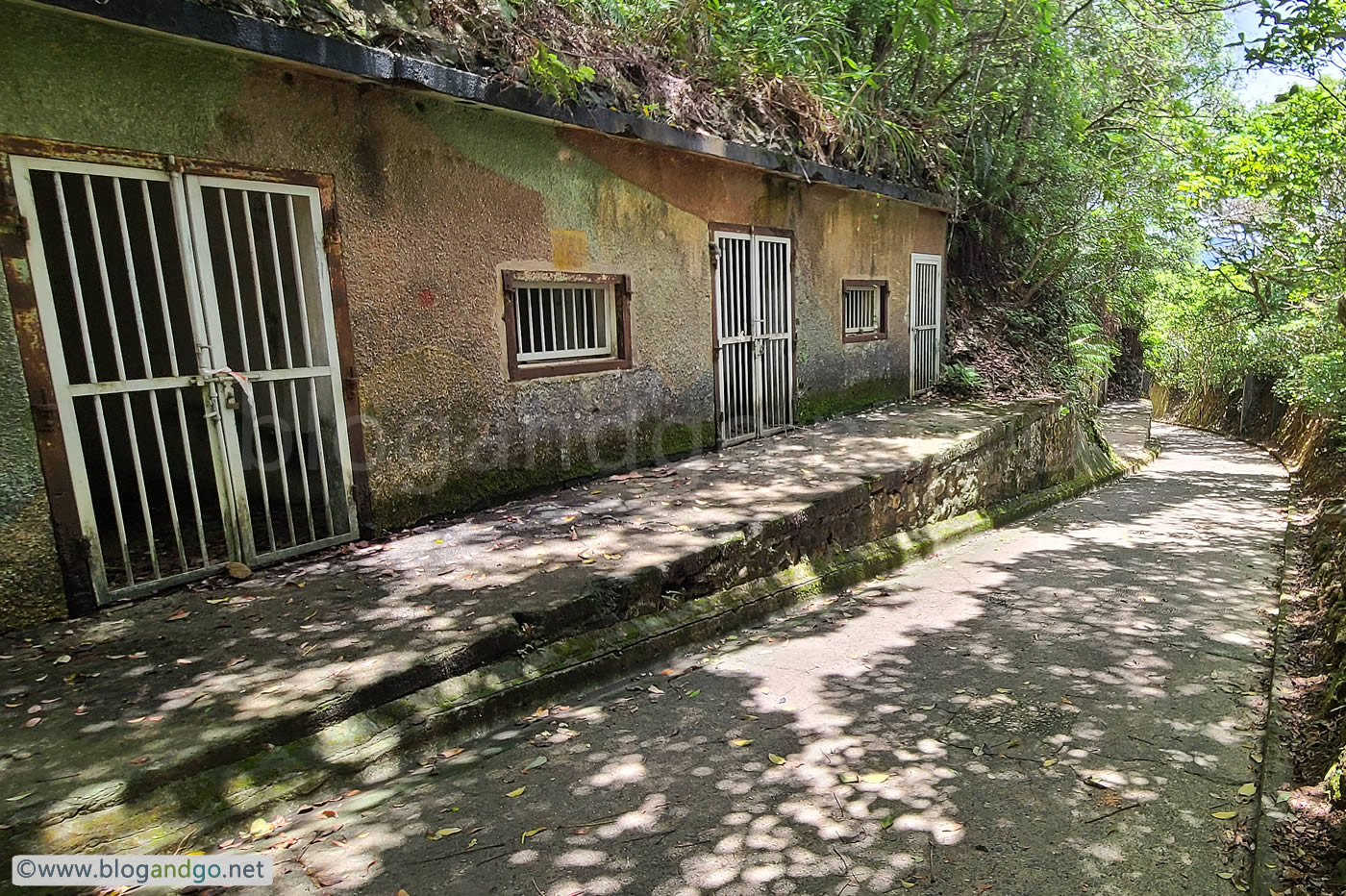 Sai Wan Battery - Entrance Looking Out